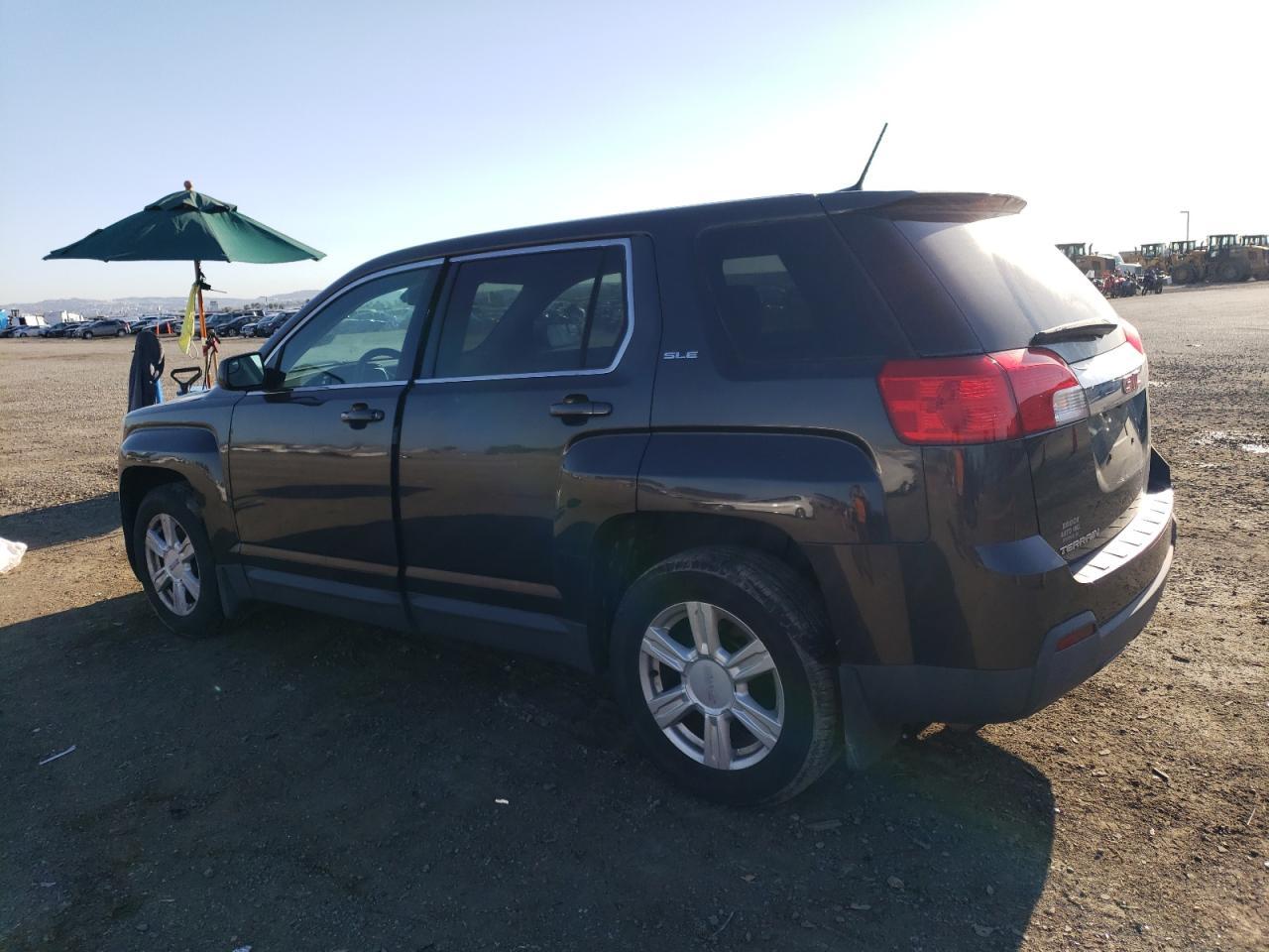 2014 GMC TERRAIN SL - Image 2