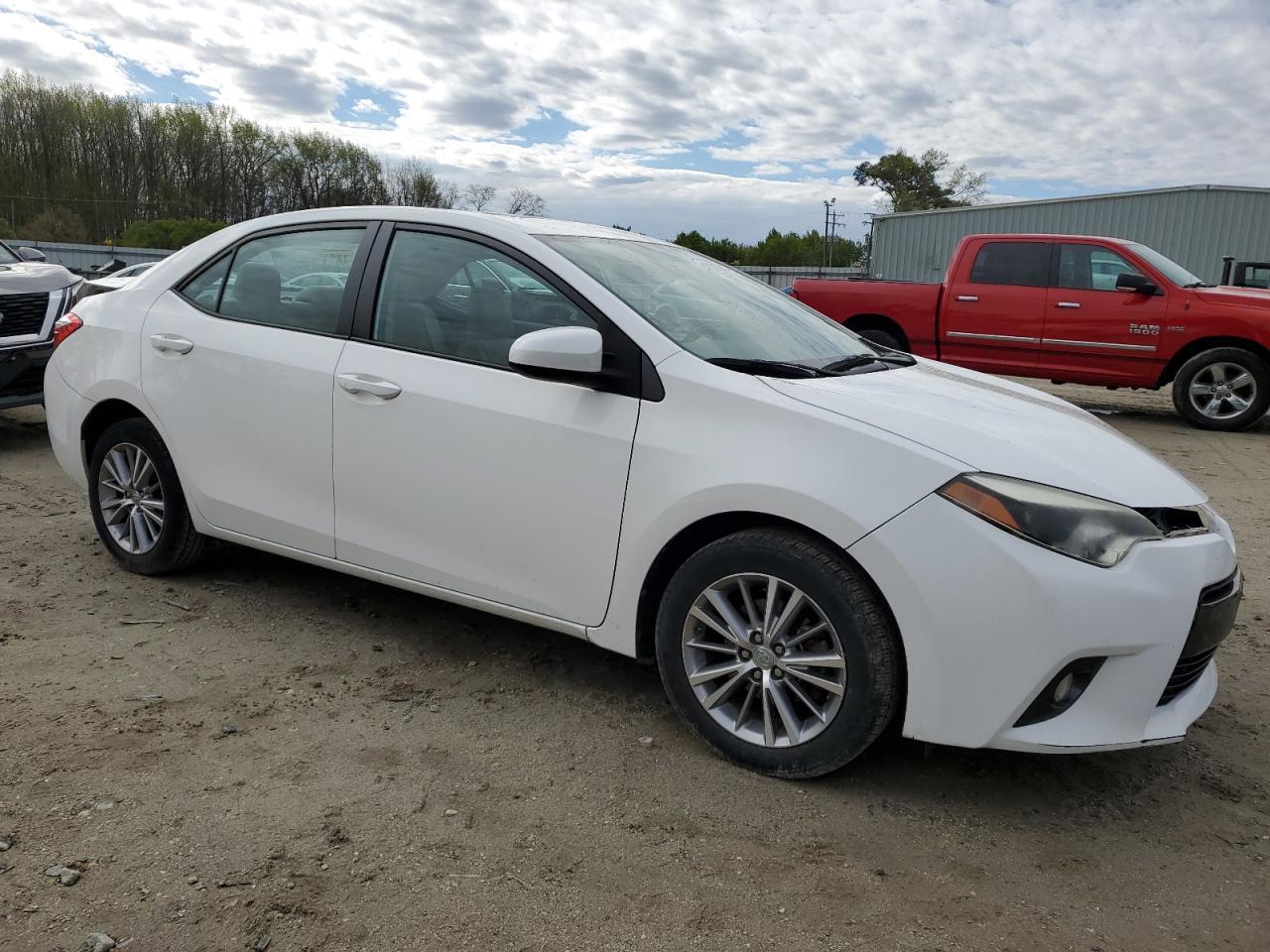 2015 TOYOTA COROLLA L - Image 4