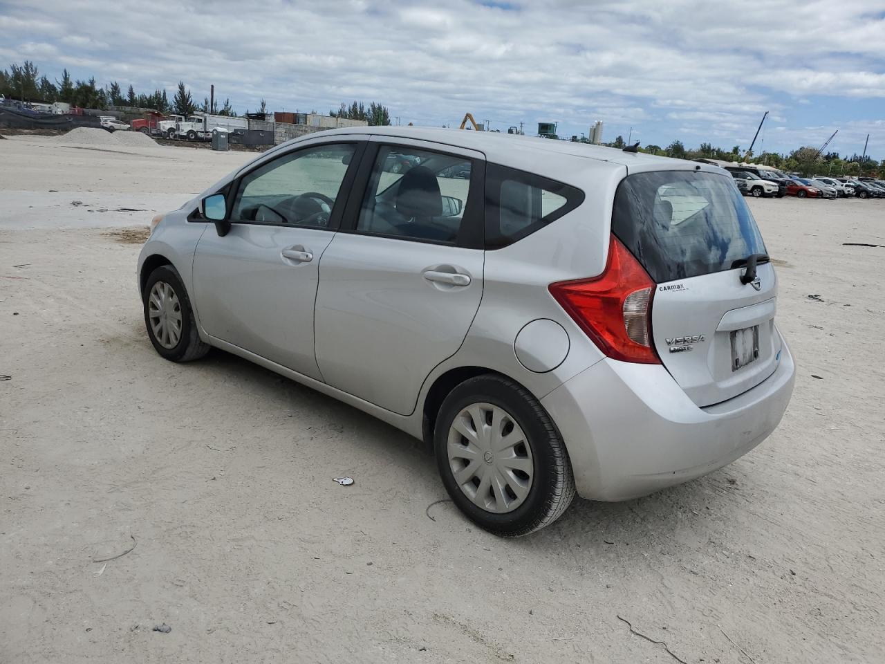 2015 NISSAN VERSA NOTE - Фото 2