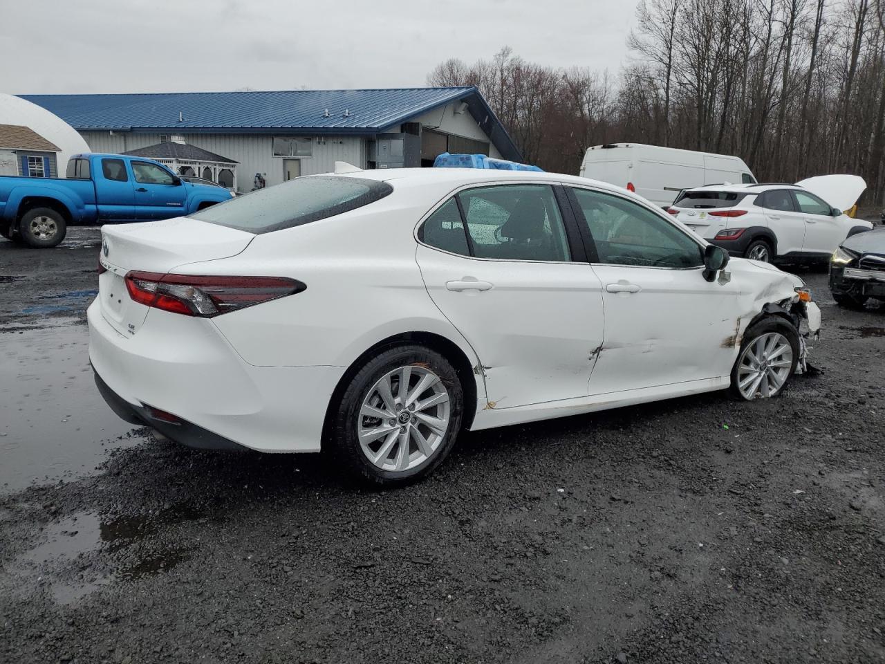 2024 TOYOTA CAMRY LE - Image 3