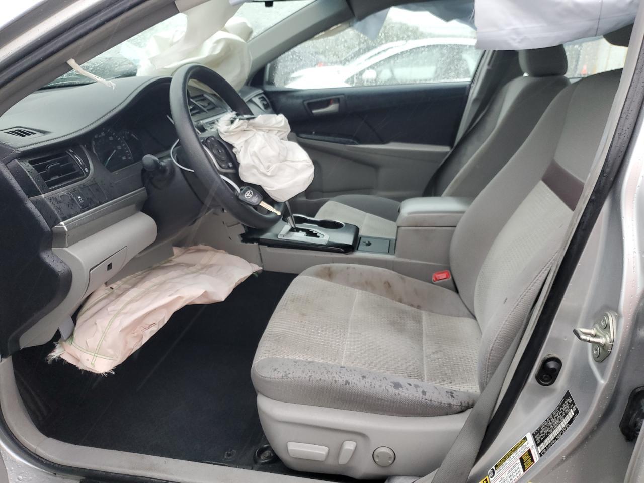 2014 TOYOTA CAMRY L - Image 7