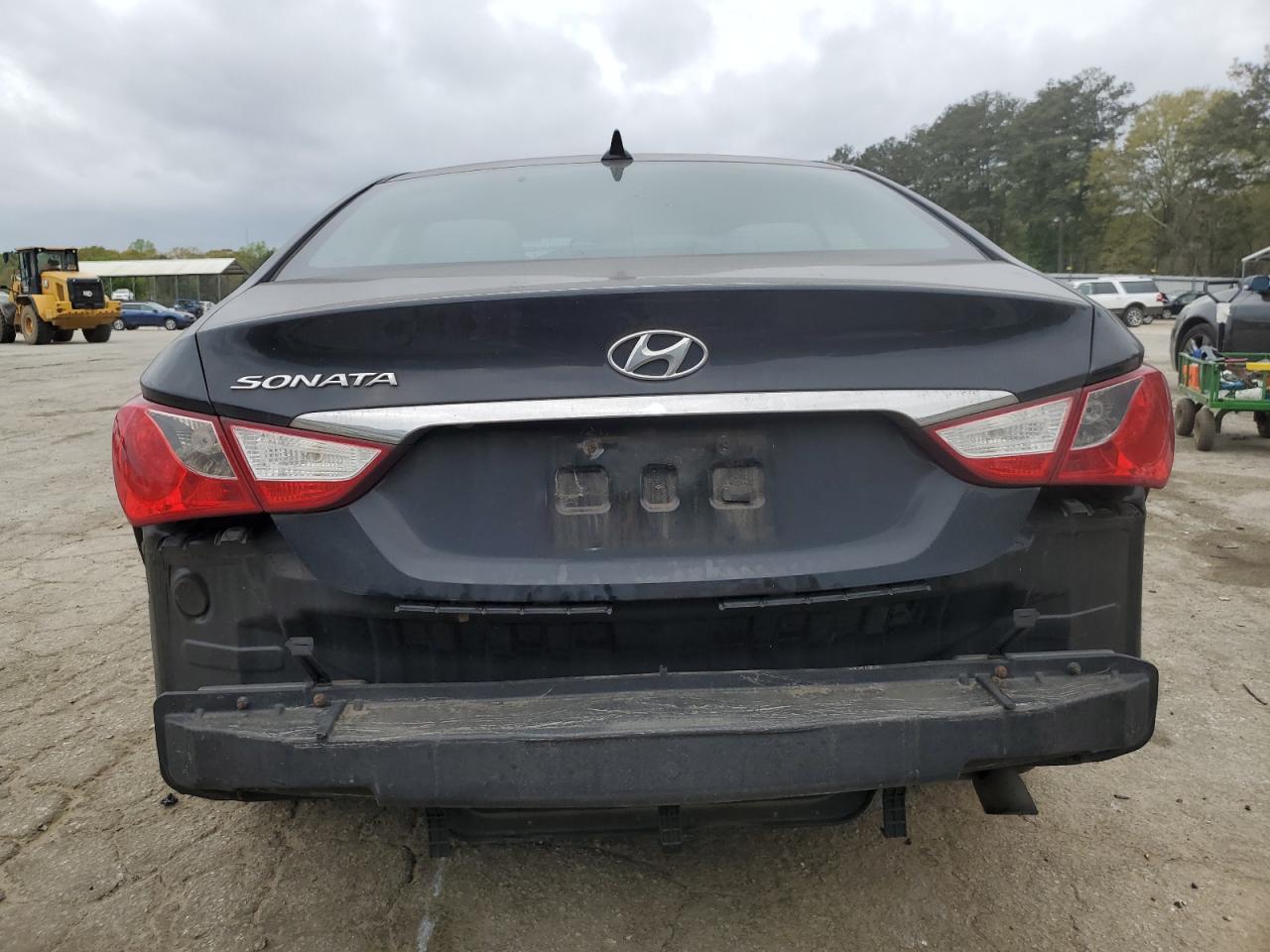 2011 HYUNDAI SONATA GLS - Image 6
