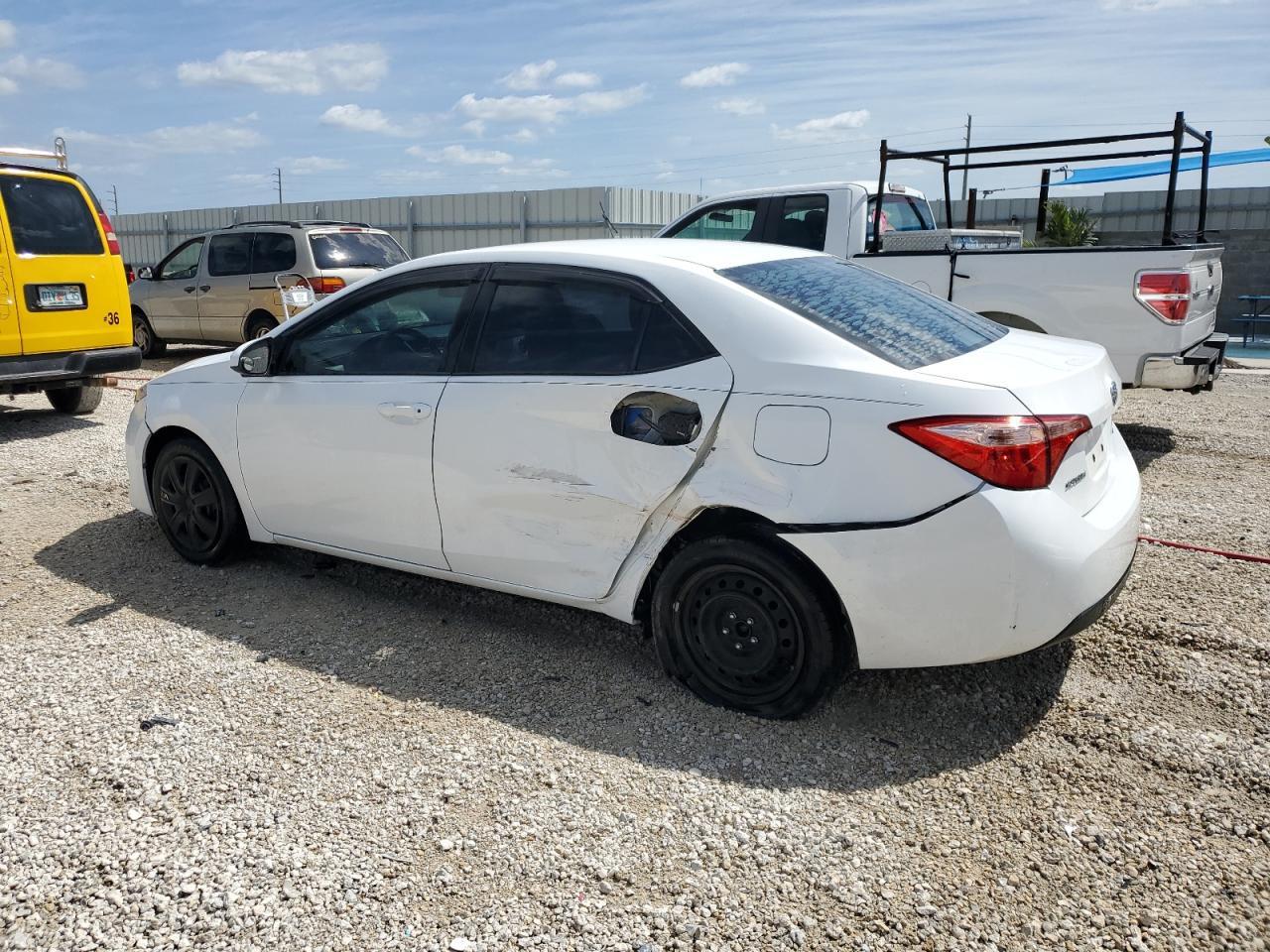 2018 TOYOTA COROLLA L - Image 2