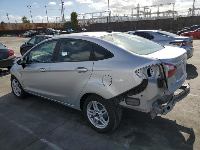 2019 Ford Fiesta Se - Image 2