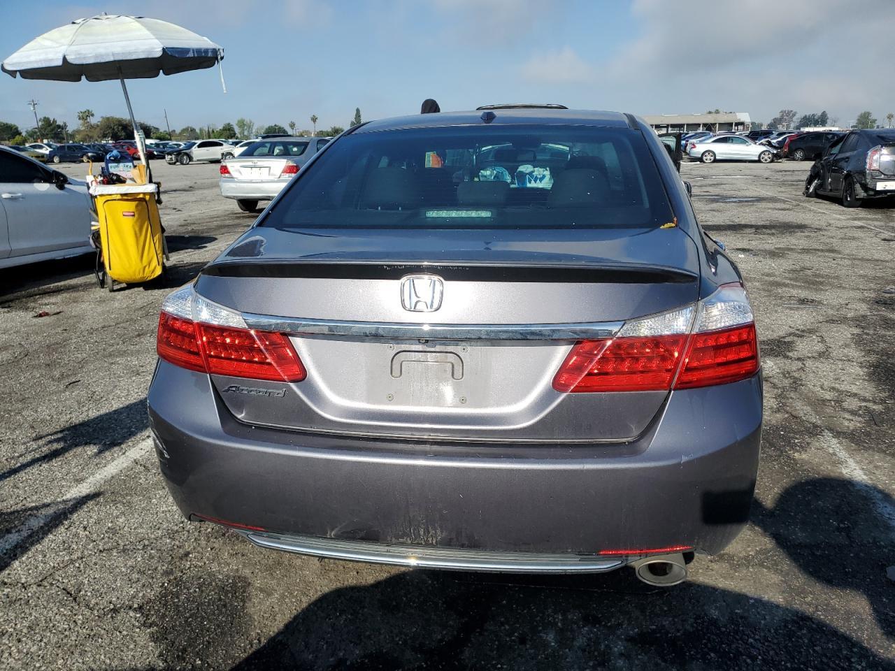 2015 HONDA ACCORD EXL - Image 6