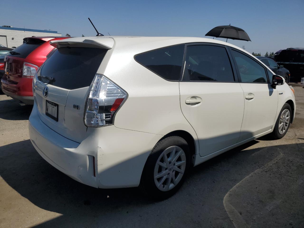 2013 TOYOTA PRIUS V - Image 3