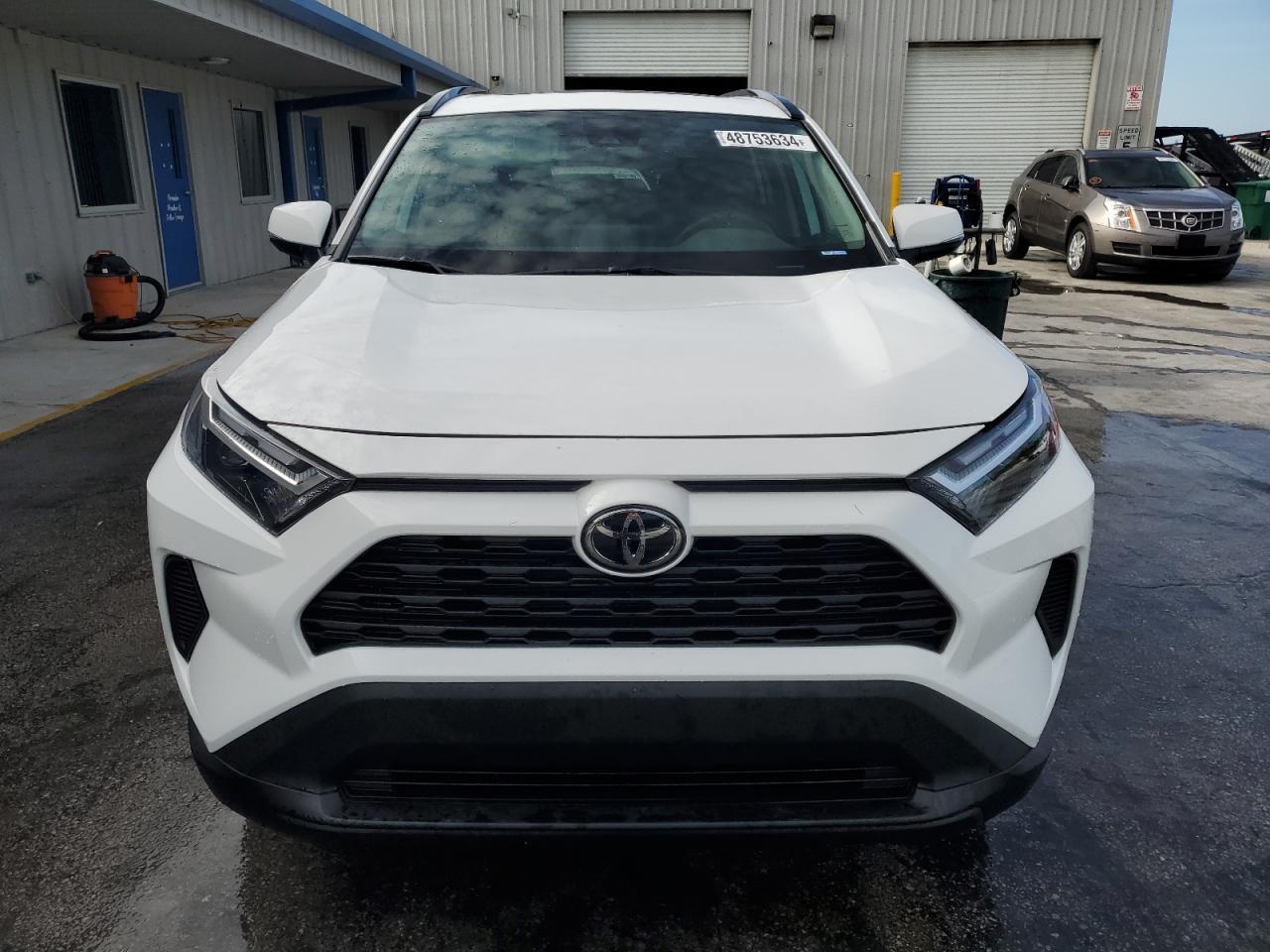 2022 TOYOTA RAV4 XLE - Image 5