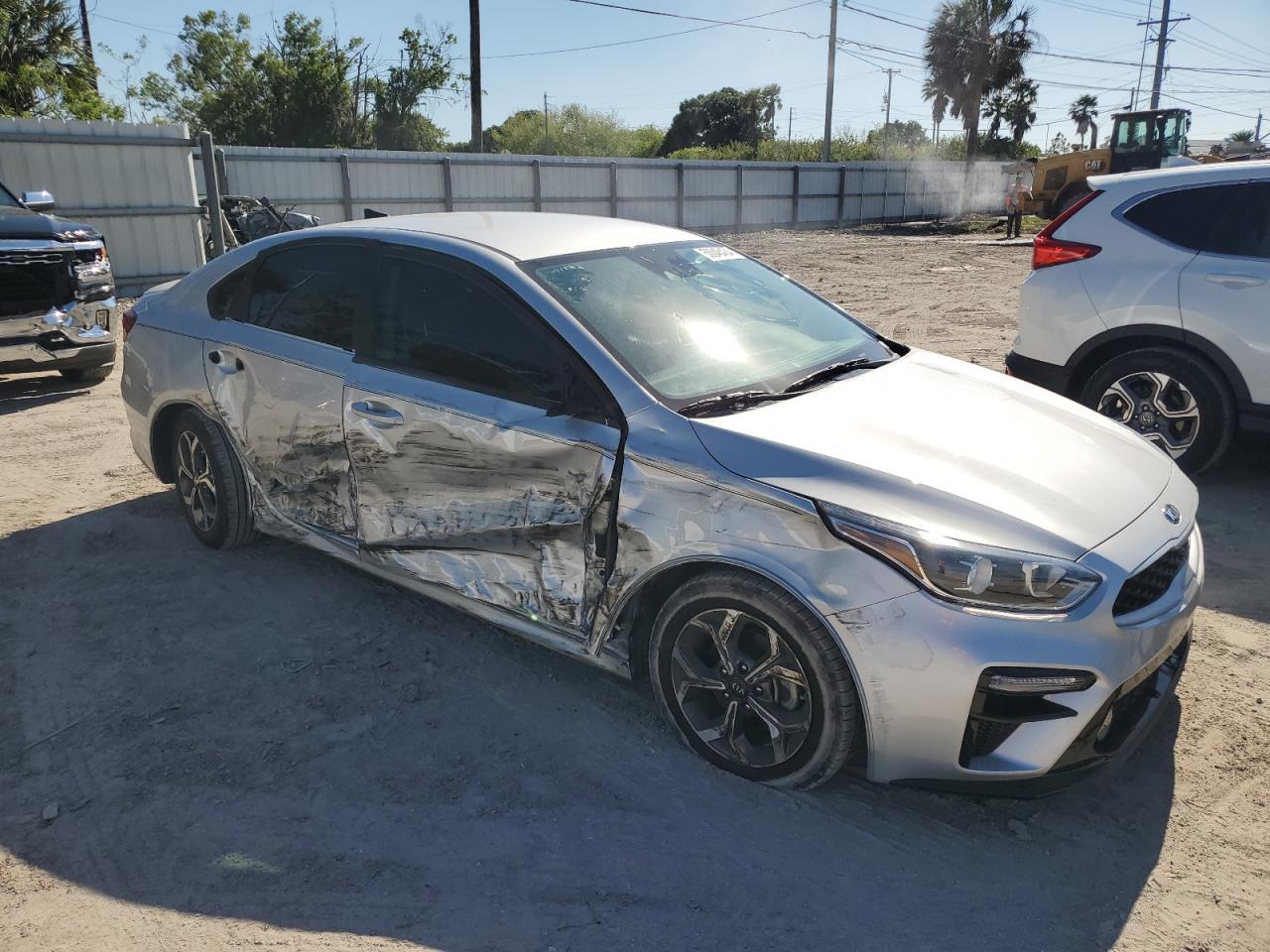 2020 KIA FORTE FE - Фото 4