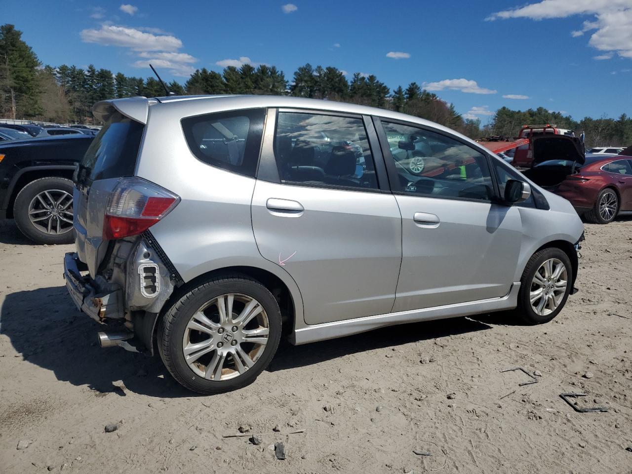 2011 HONDA FIT SPORT - Image 3