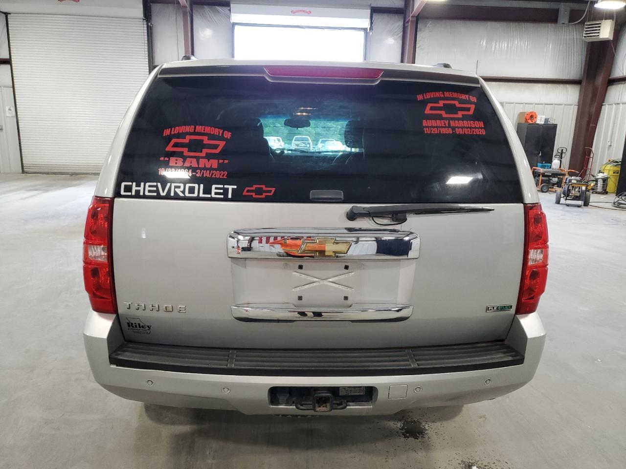 2011 CHEVROLET TAHOE K150 - Фото 6