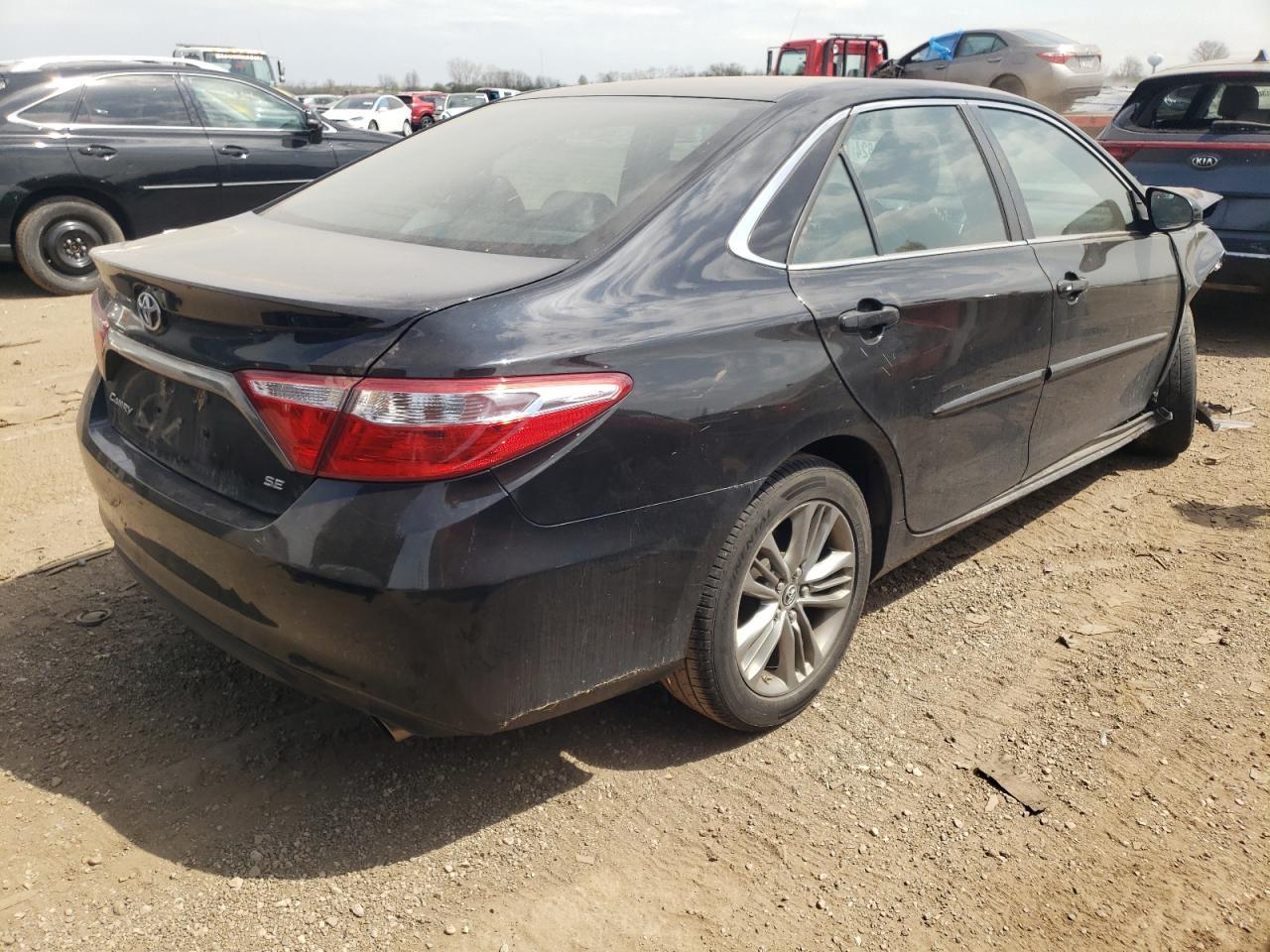 2015 TOYOTA CAMRY LE - Фото 3