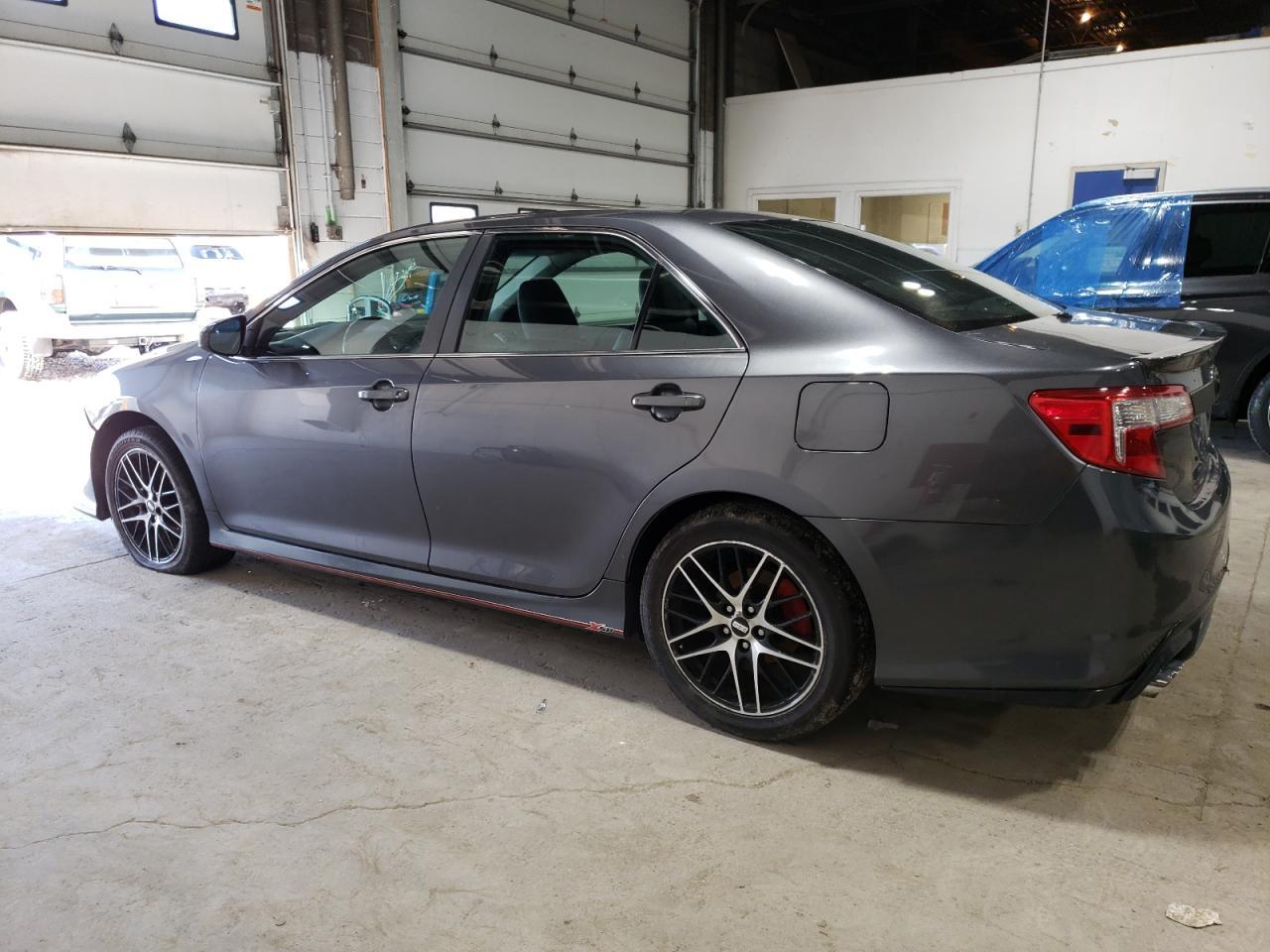 2013 TOYOTA CAMRY L - Фото 2