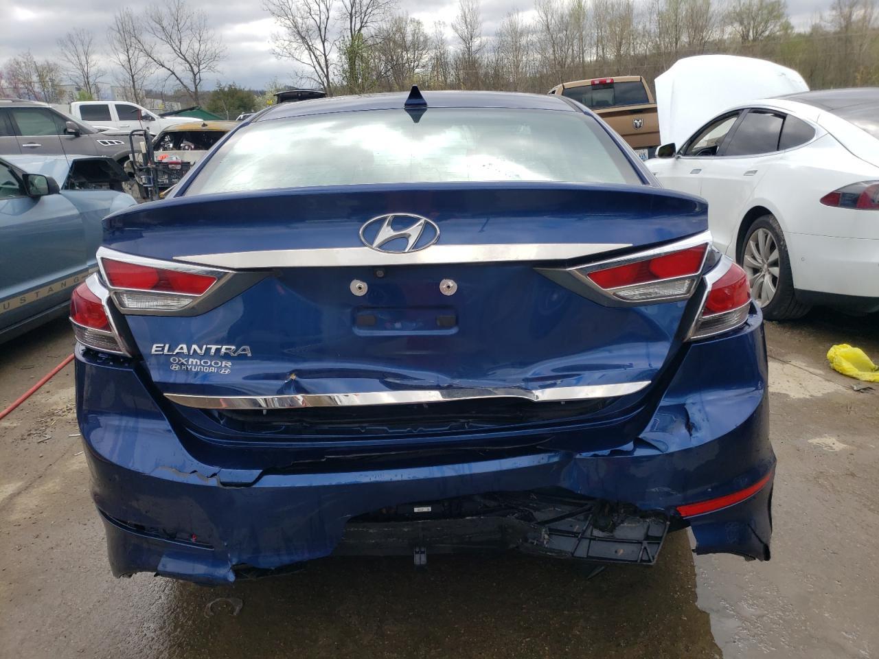 2018 HYUNDAI ELANTRA SE - Фото 6