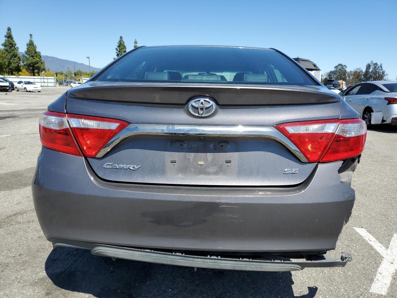 2017 TOYOTA CAMRY LE - Фото 6