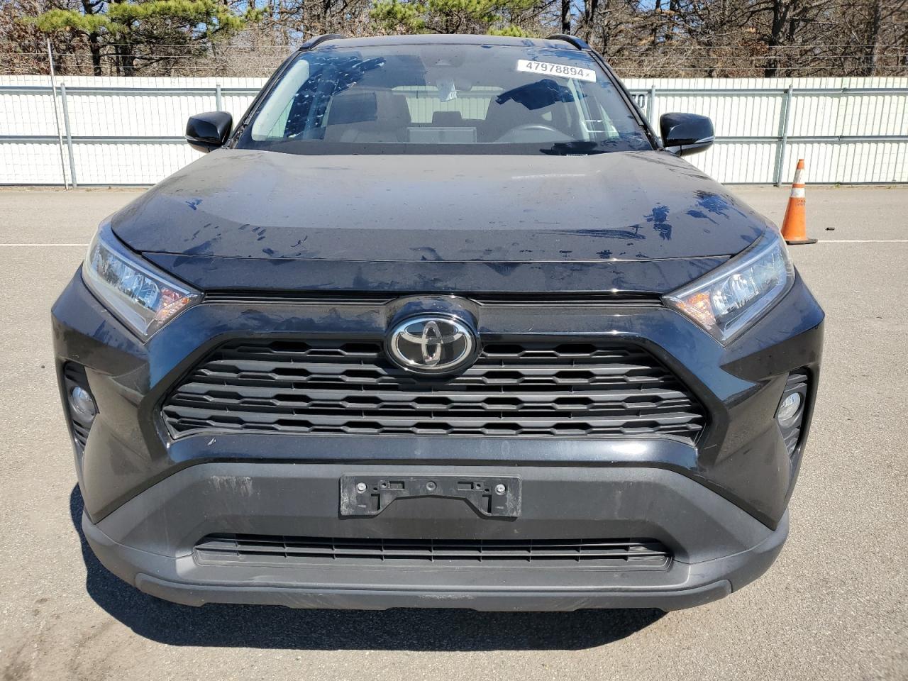 2020 TOYOTA RAV4 XLE P - Image 5