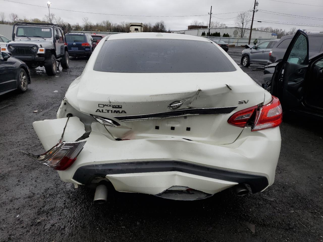 2017 NISSAN ALTIMA 2.5 - Фото 6