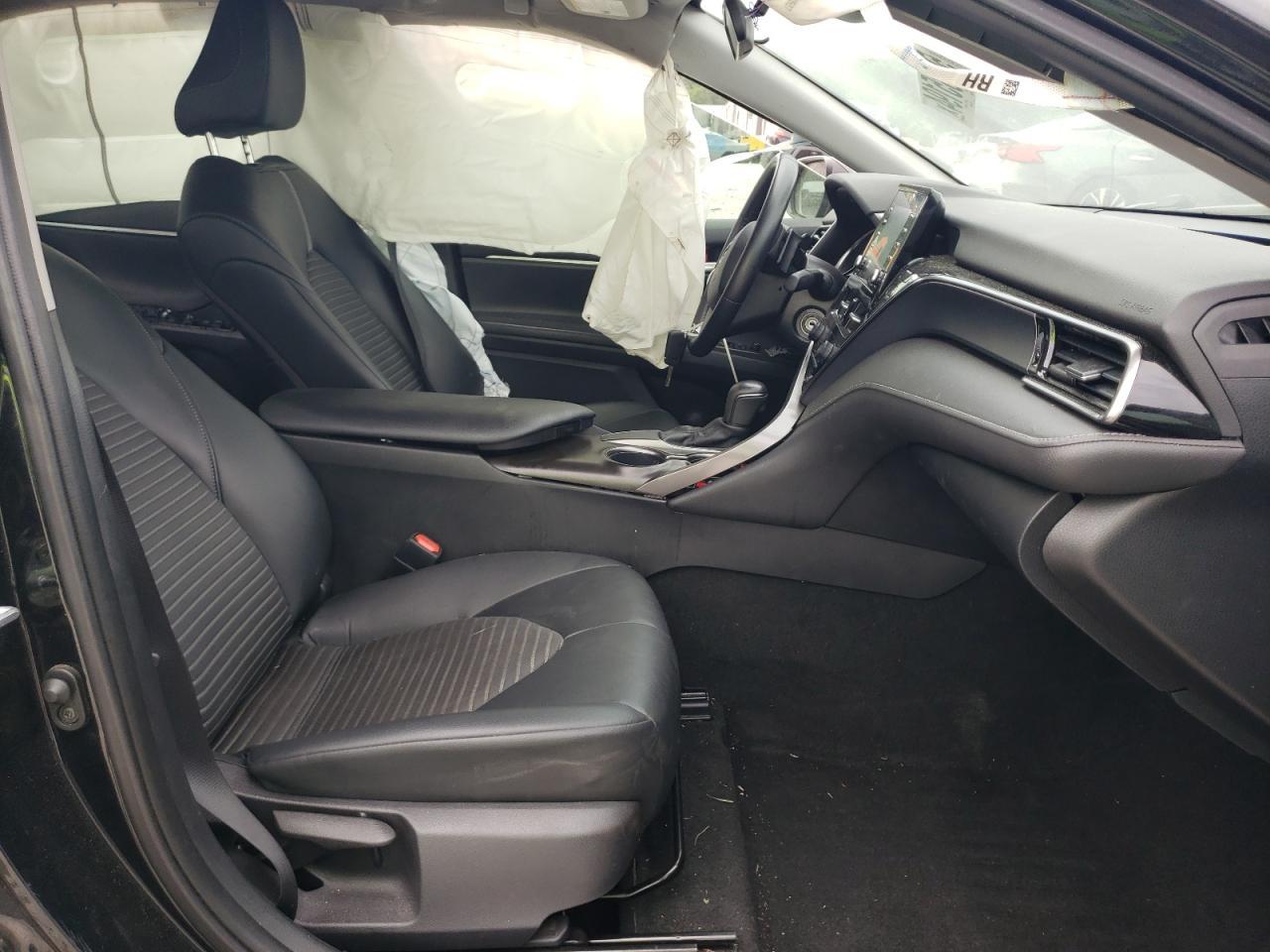 2021 TOYOTA CAMRY SE - Image 7