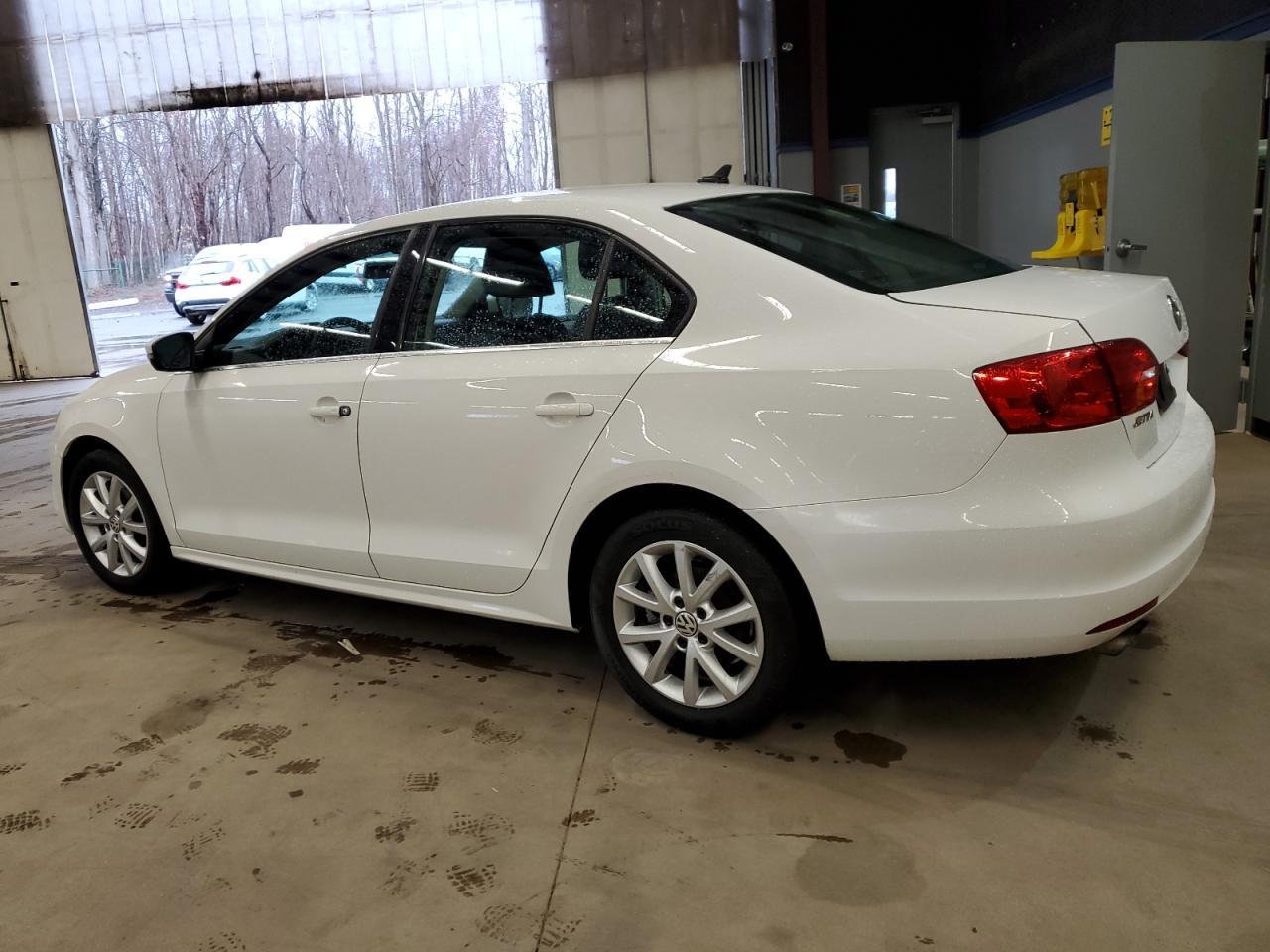 2014 VOLKSWAGEN JETTA SE - Фото 2