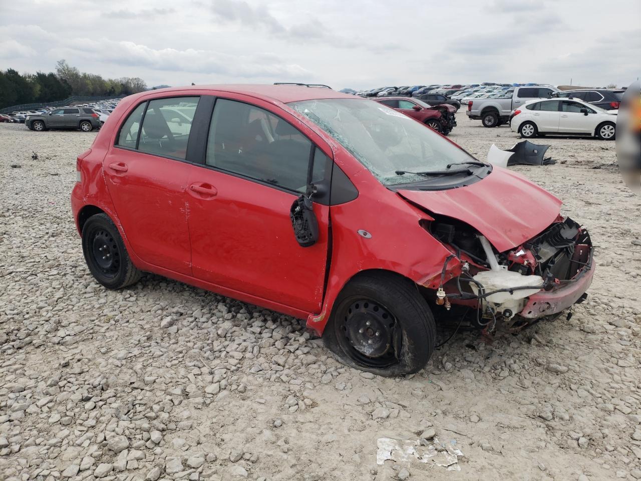 2011 TOYOTA YARIS - Фото 4