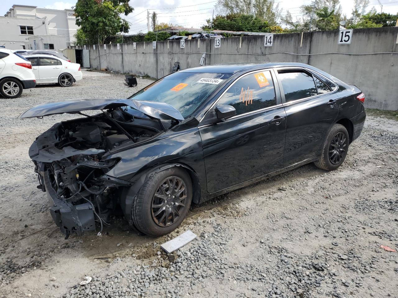 2016 TOYOTA CAMRY LE