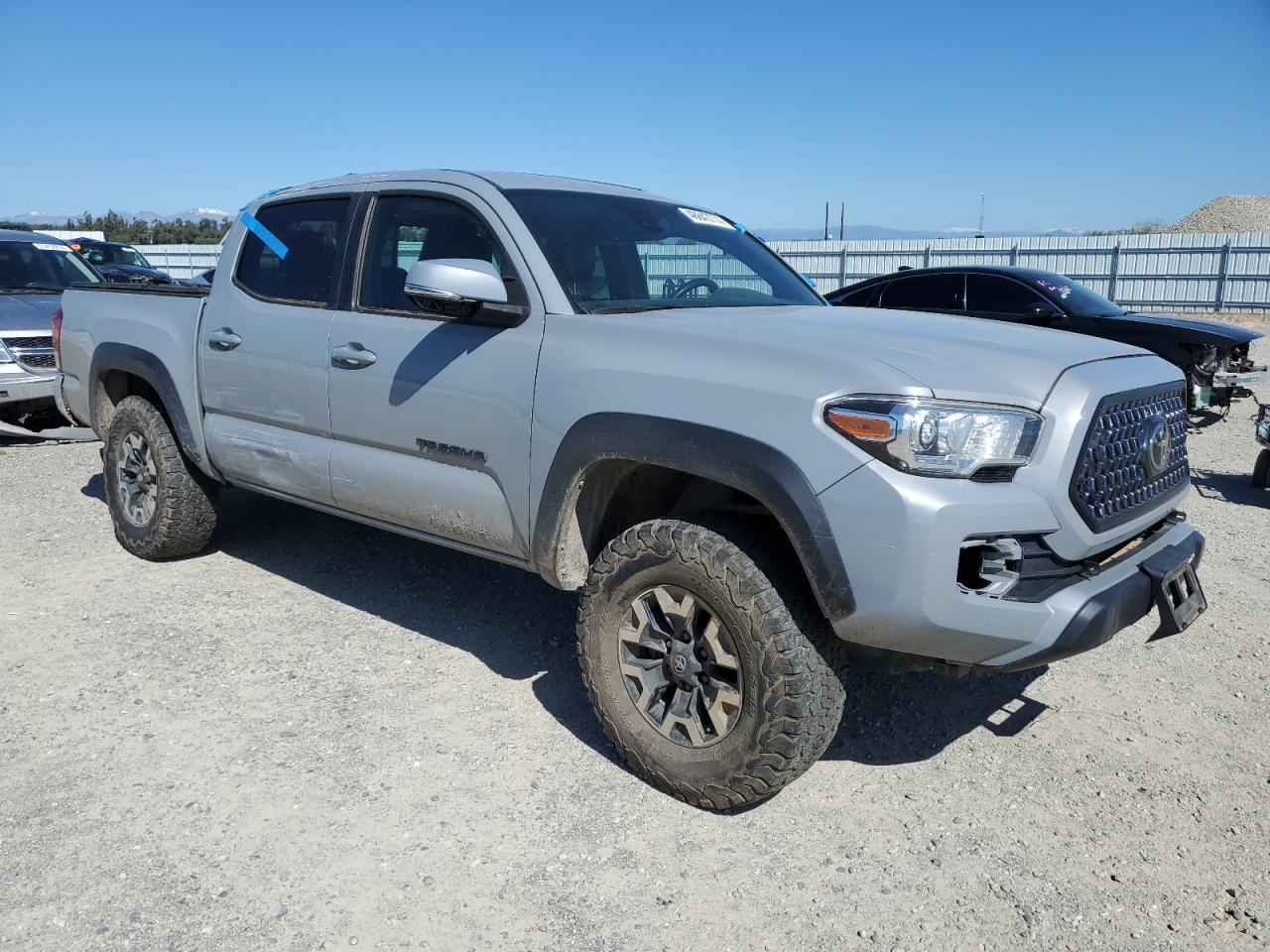 2019 TOYOTA TACOMA DOU - Фото 4
