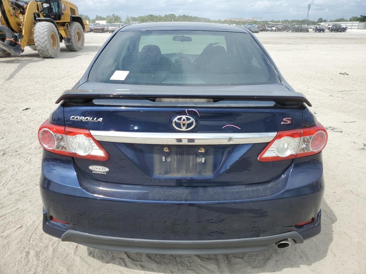 2013 TOYOTA COROLLA BA - Фото 6