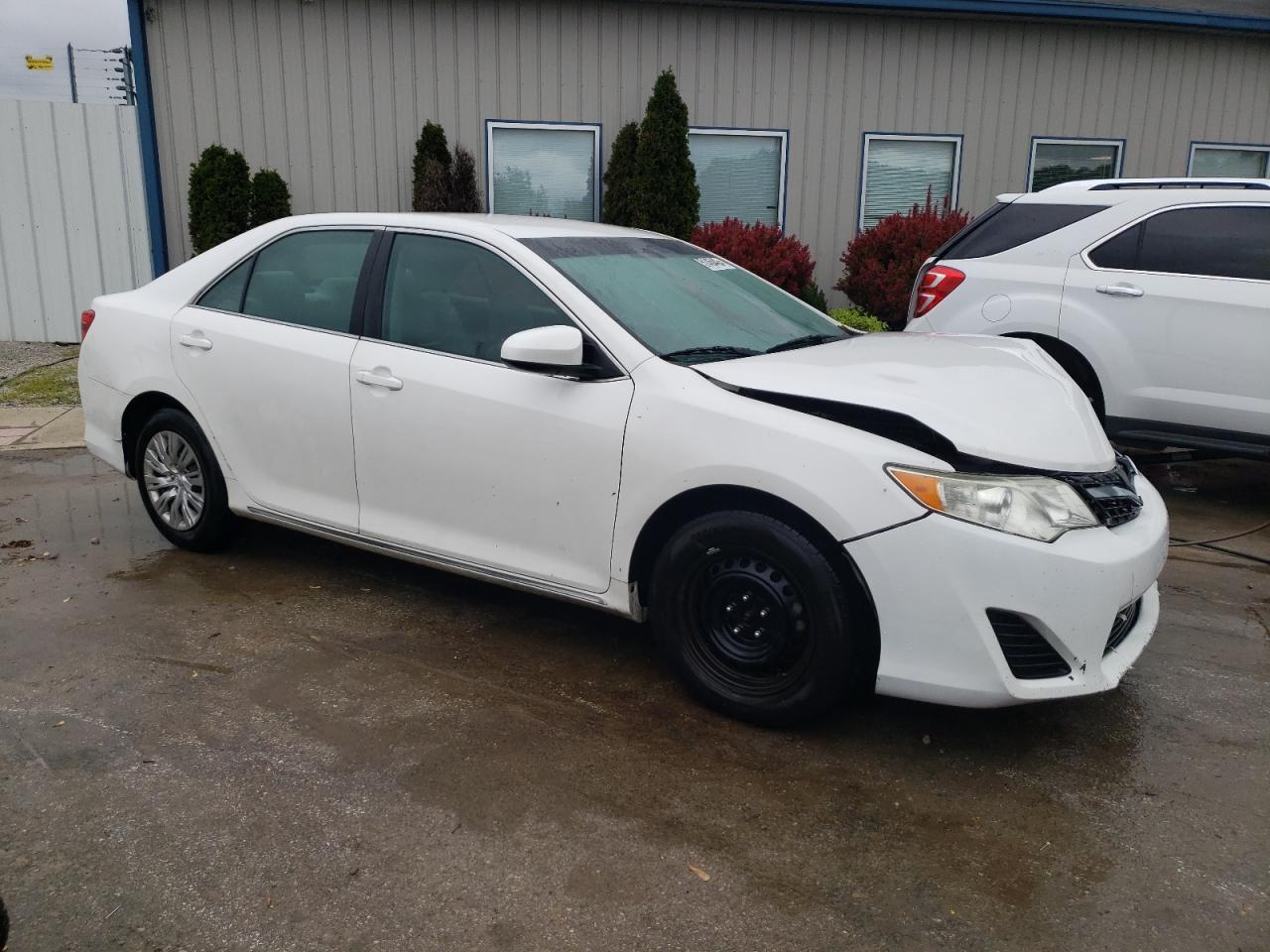 2013 TOYOTA CAMRY L - Фото 4