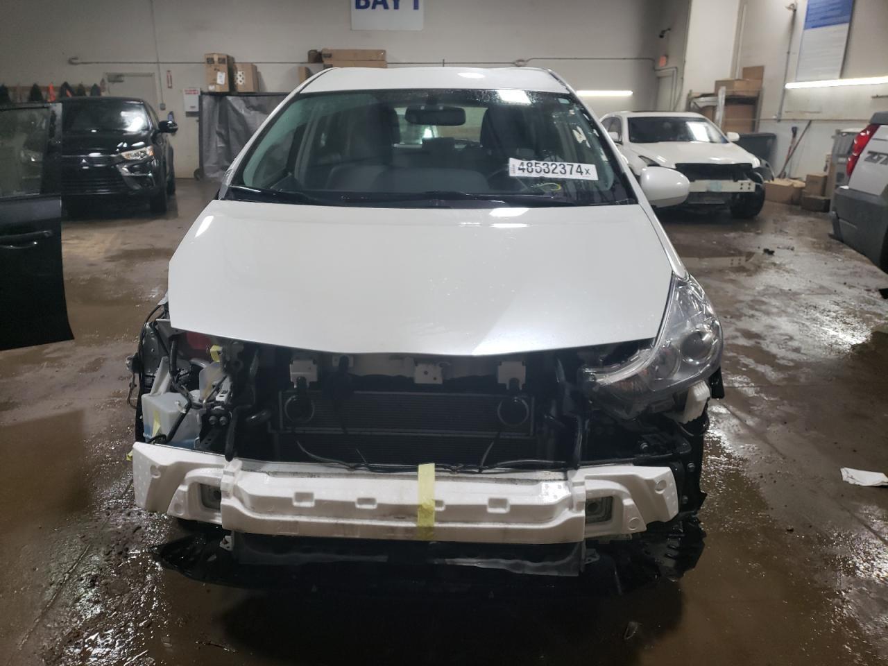 2015 TOYOTA PRIUS V - Фото 5