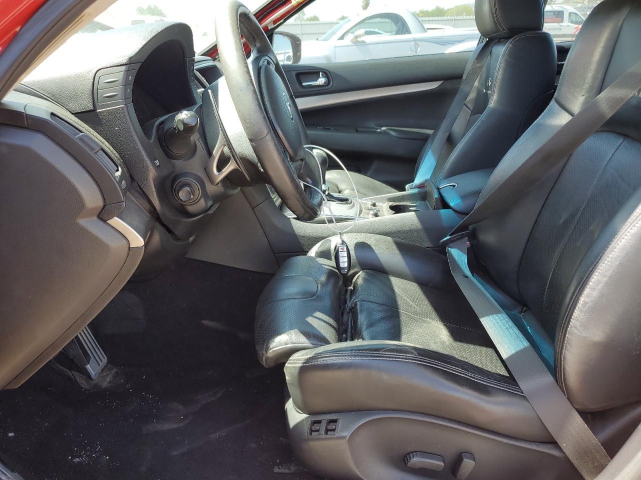 2011 INFINITI G37 - Image 7