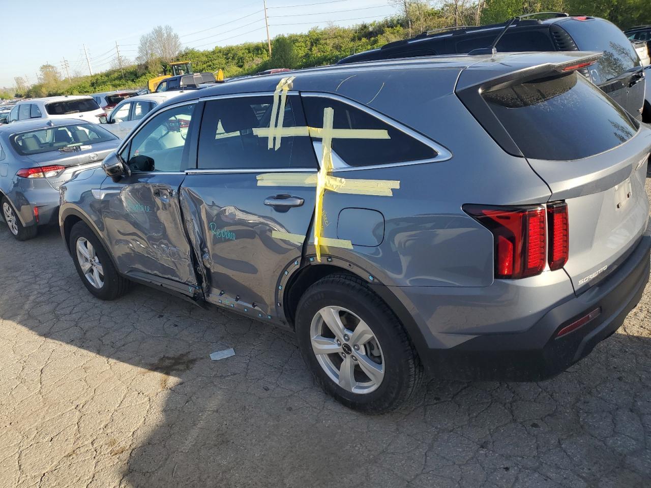 2023 KIA SORENTO LX - Фото 2