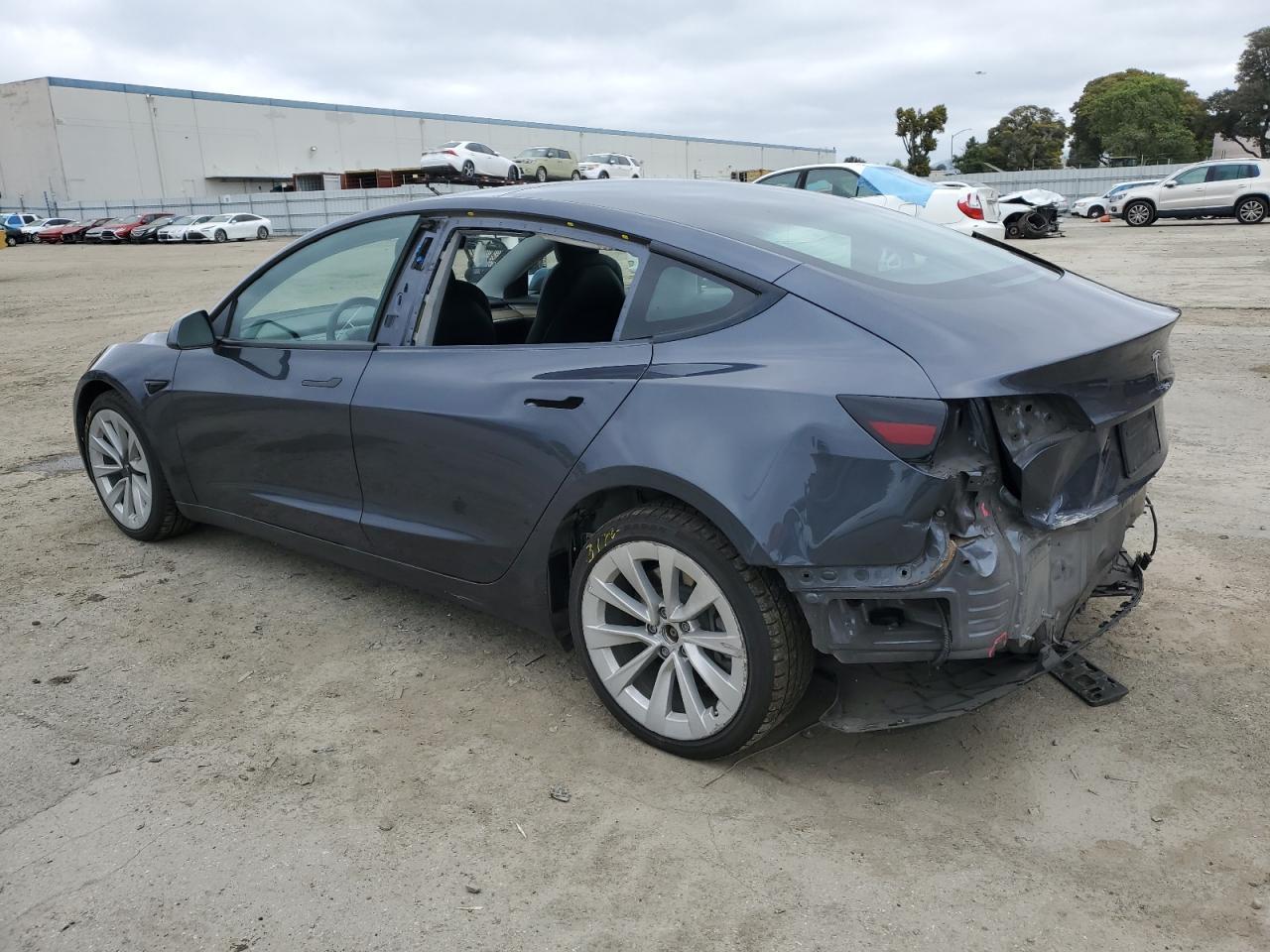2022 TESLA MODEL 3 - Image 2