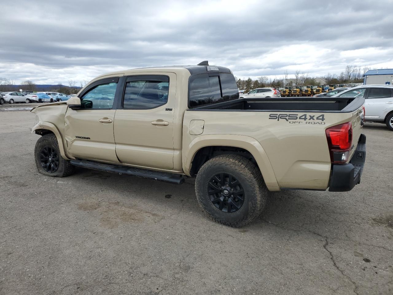2019 TOYOTA TACOMA DOU - Фото 2