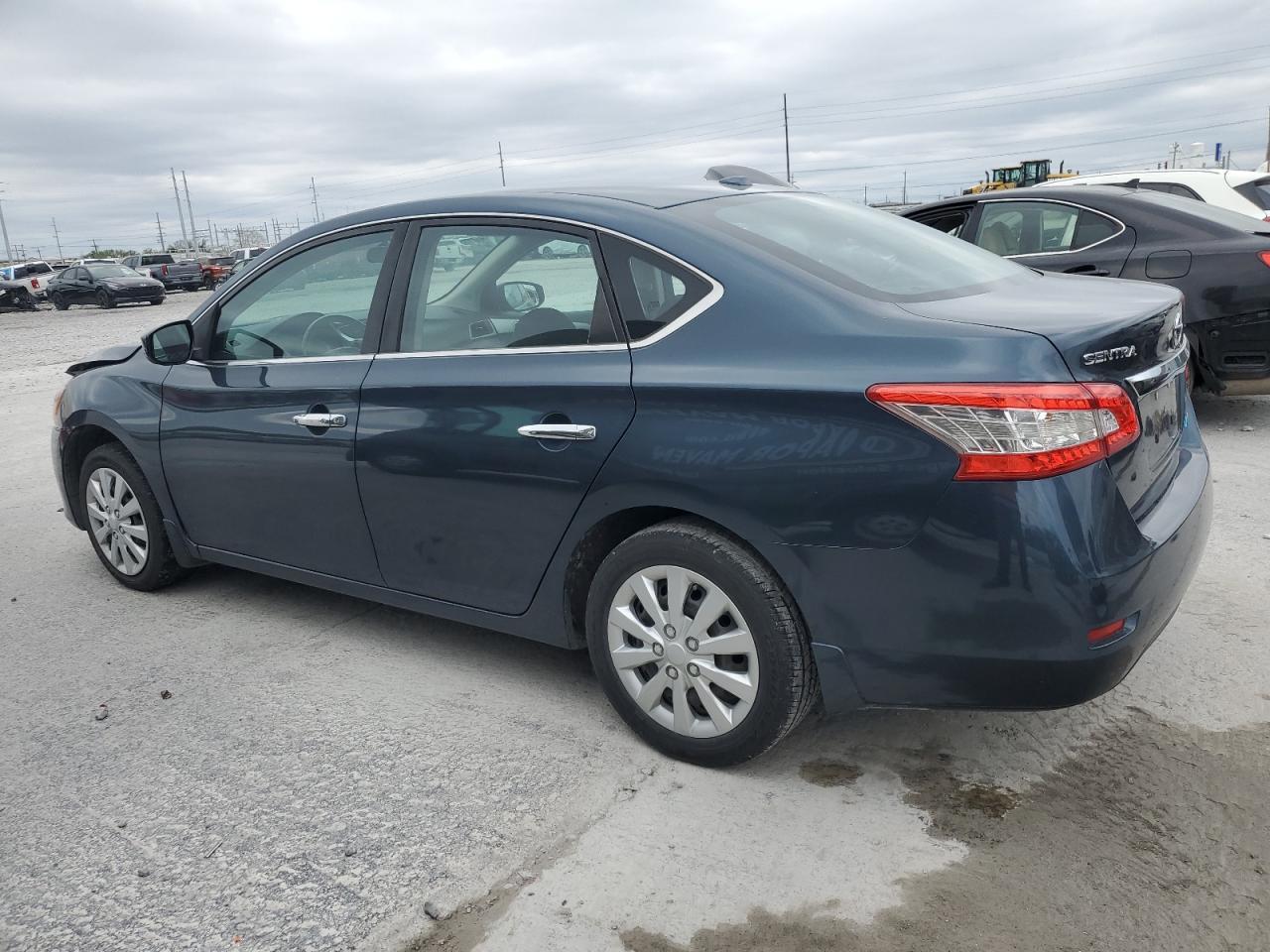 2013 NISSAN SENTRA S - Фото 2