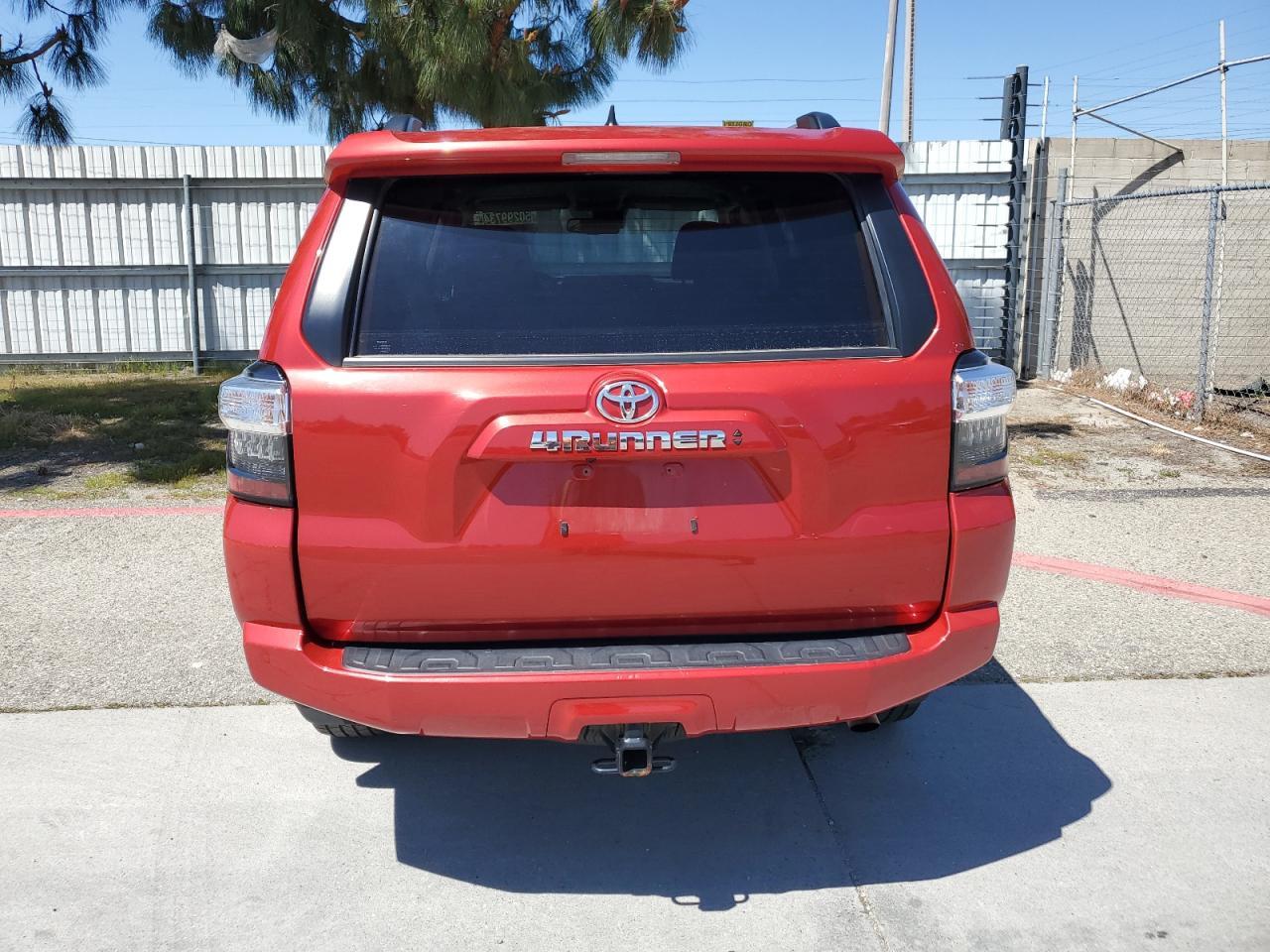 2022 TOYOTA 4RUNNER SR - Image 6