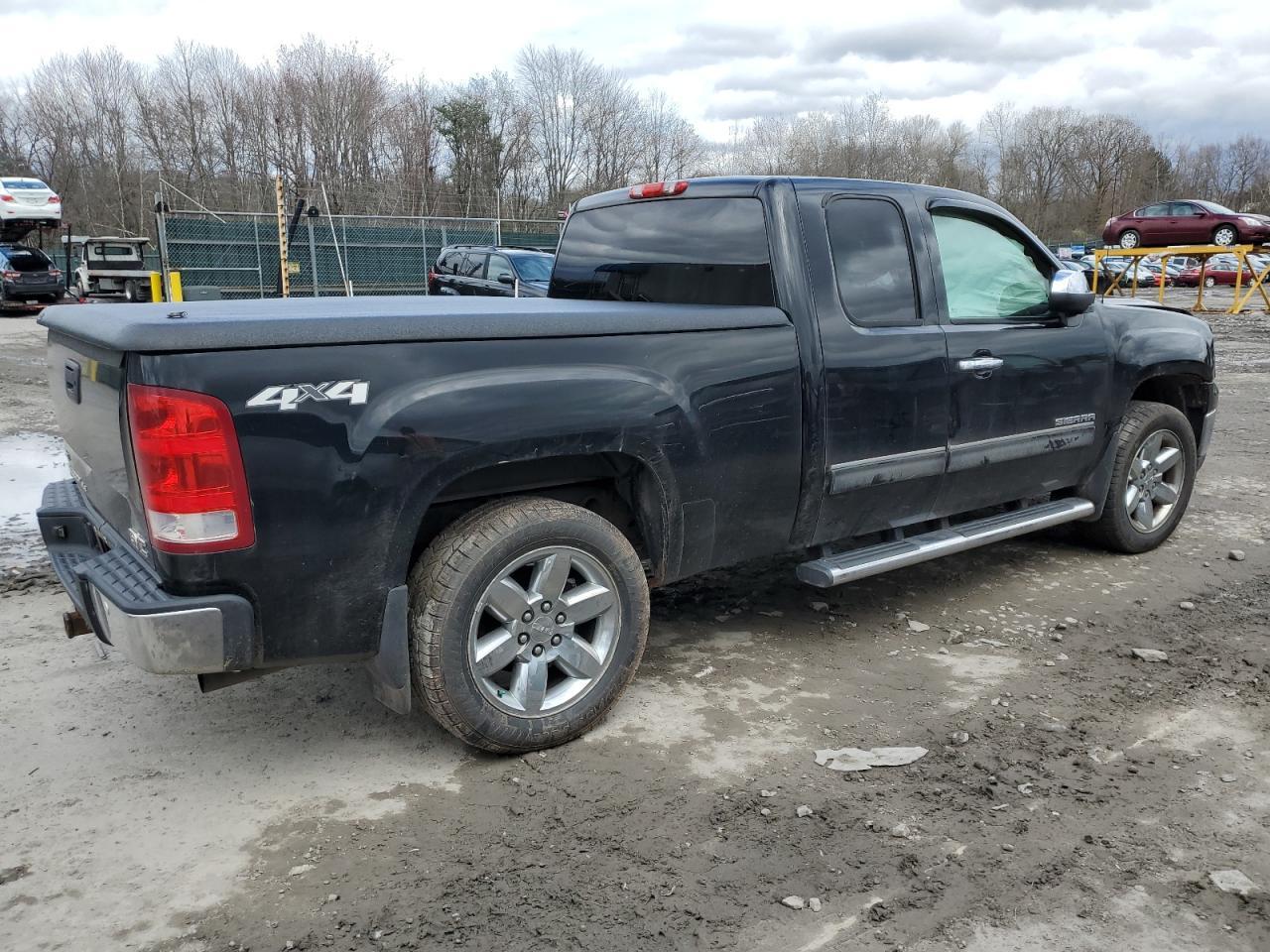 2011 GMC SIERRA K15 - Фото 3