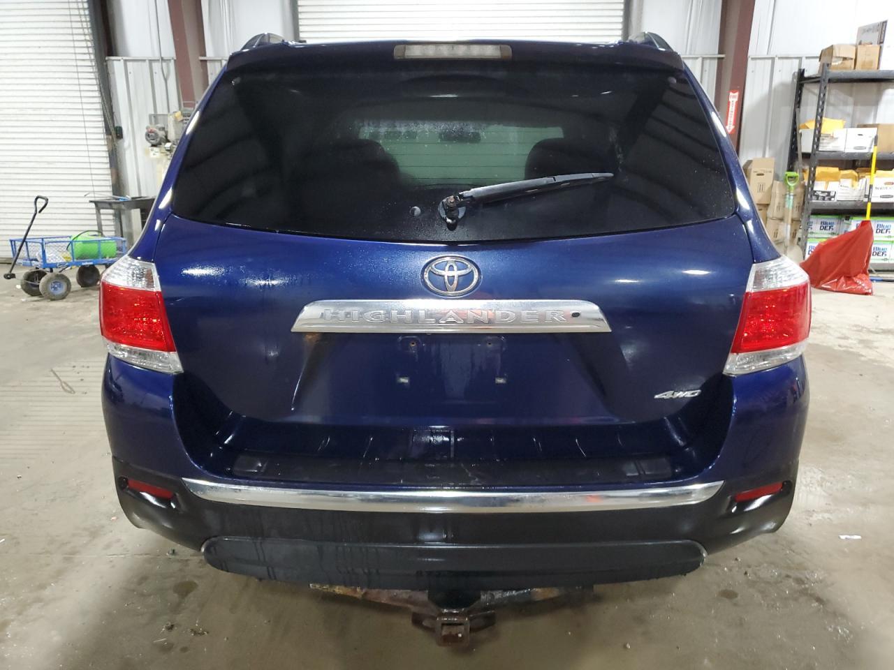 2011 TOYOTA HIGHLANDER - Фото 6