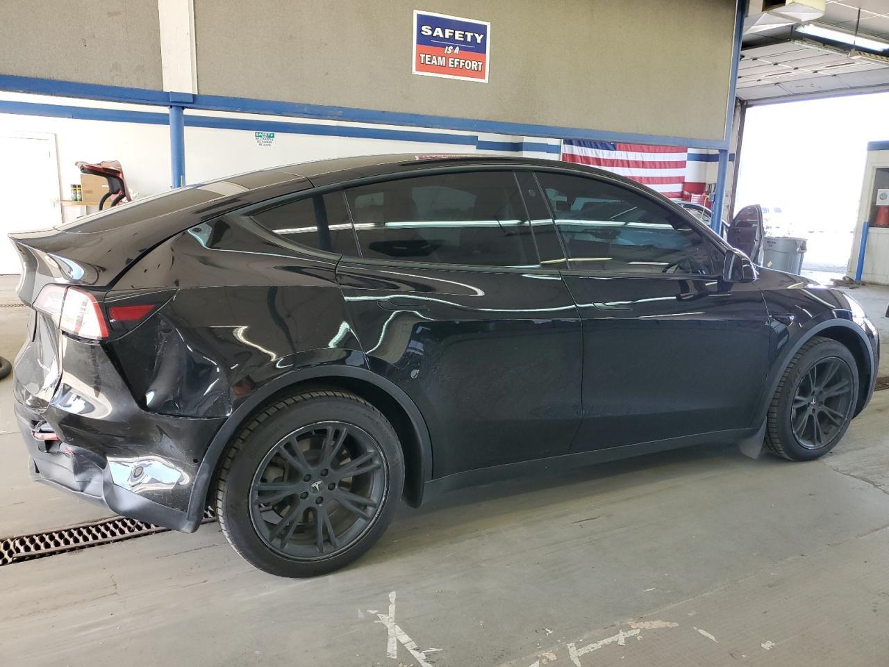 2022 TESLA MODEL Y - Image 3