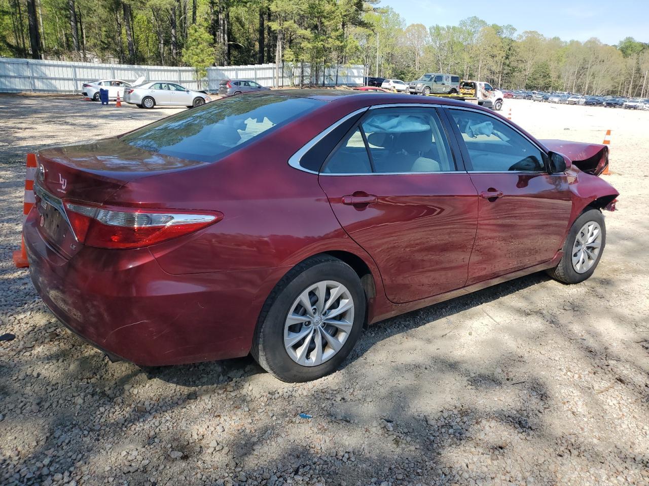 2016 TOYOTA CAMRY LE - Image 3