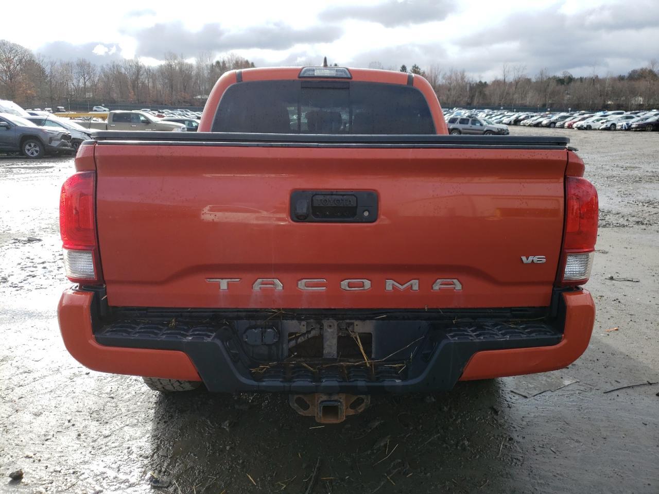 2017 TOYOTA TACOMA DOU - Фото 6