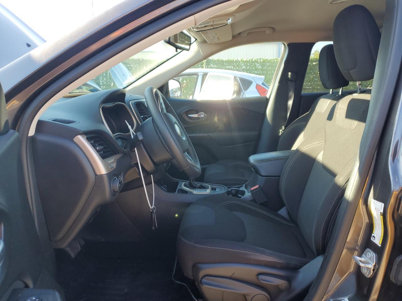 2017 JEEP CHEROKEE L - Image 7