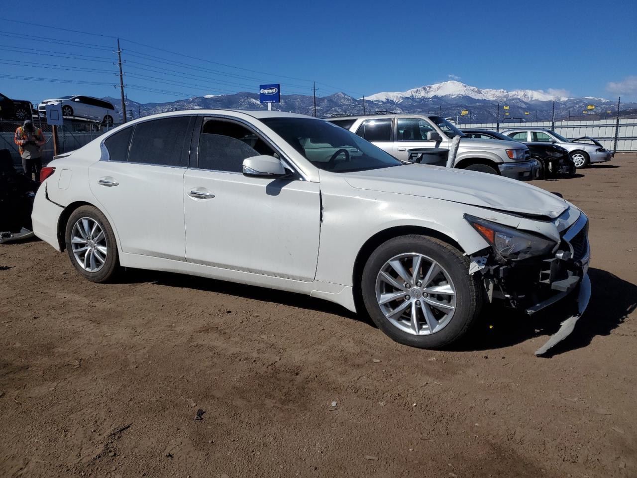 2015 INFINITI Q50 BASE - Image 4