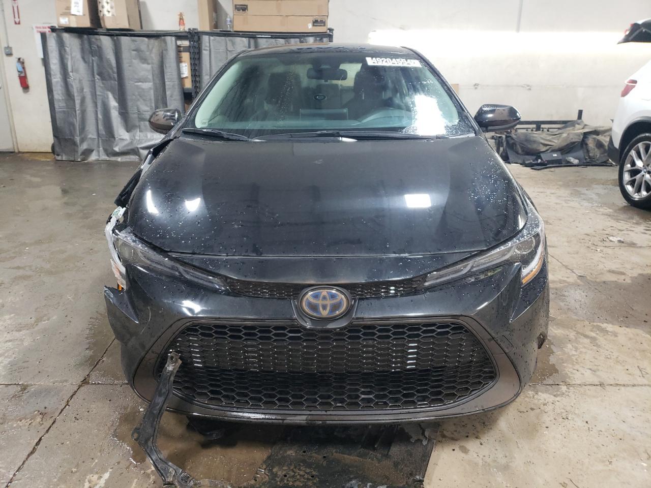 2020 TOYOTA COROLLA LE - Фото 5