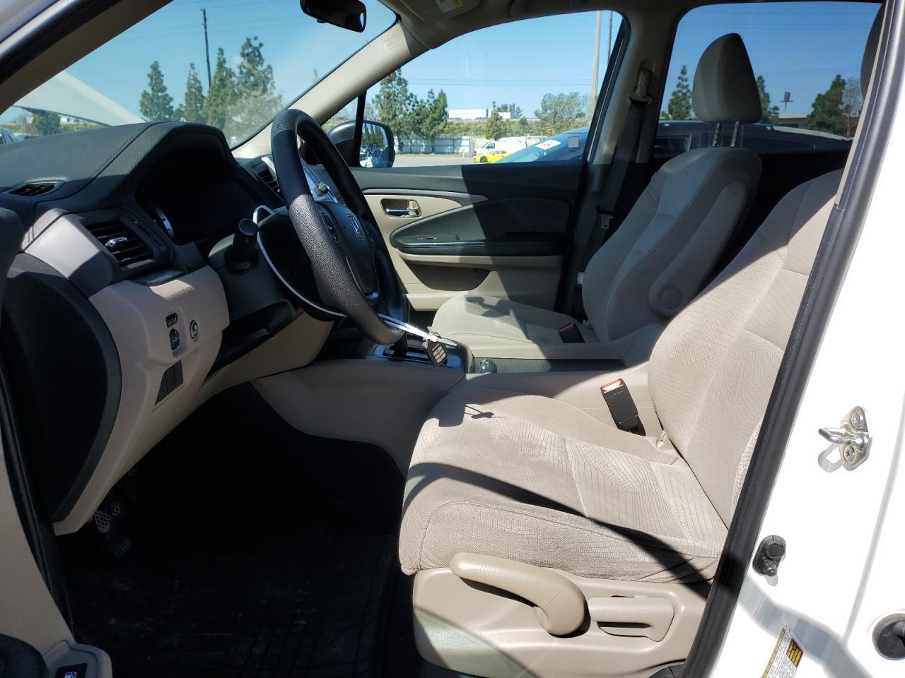 2017 HONDA PILOT LX - Image 7
