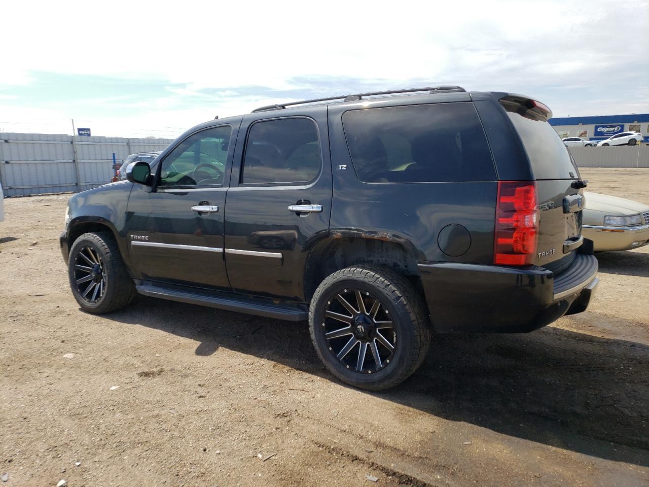 2011 CHEVROLET TAHOE K150 - Фото 2