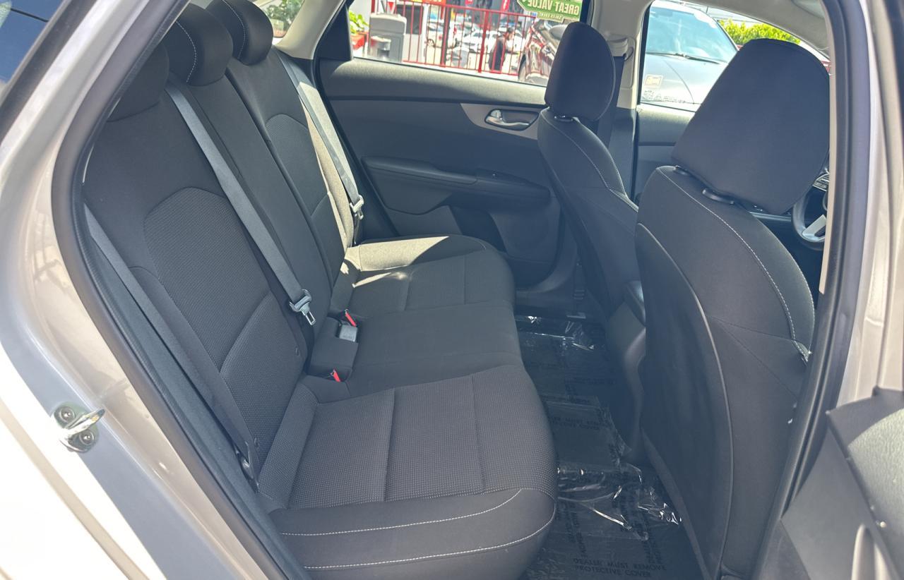 2021 KIA FORTE FE - Image 6