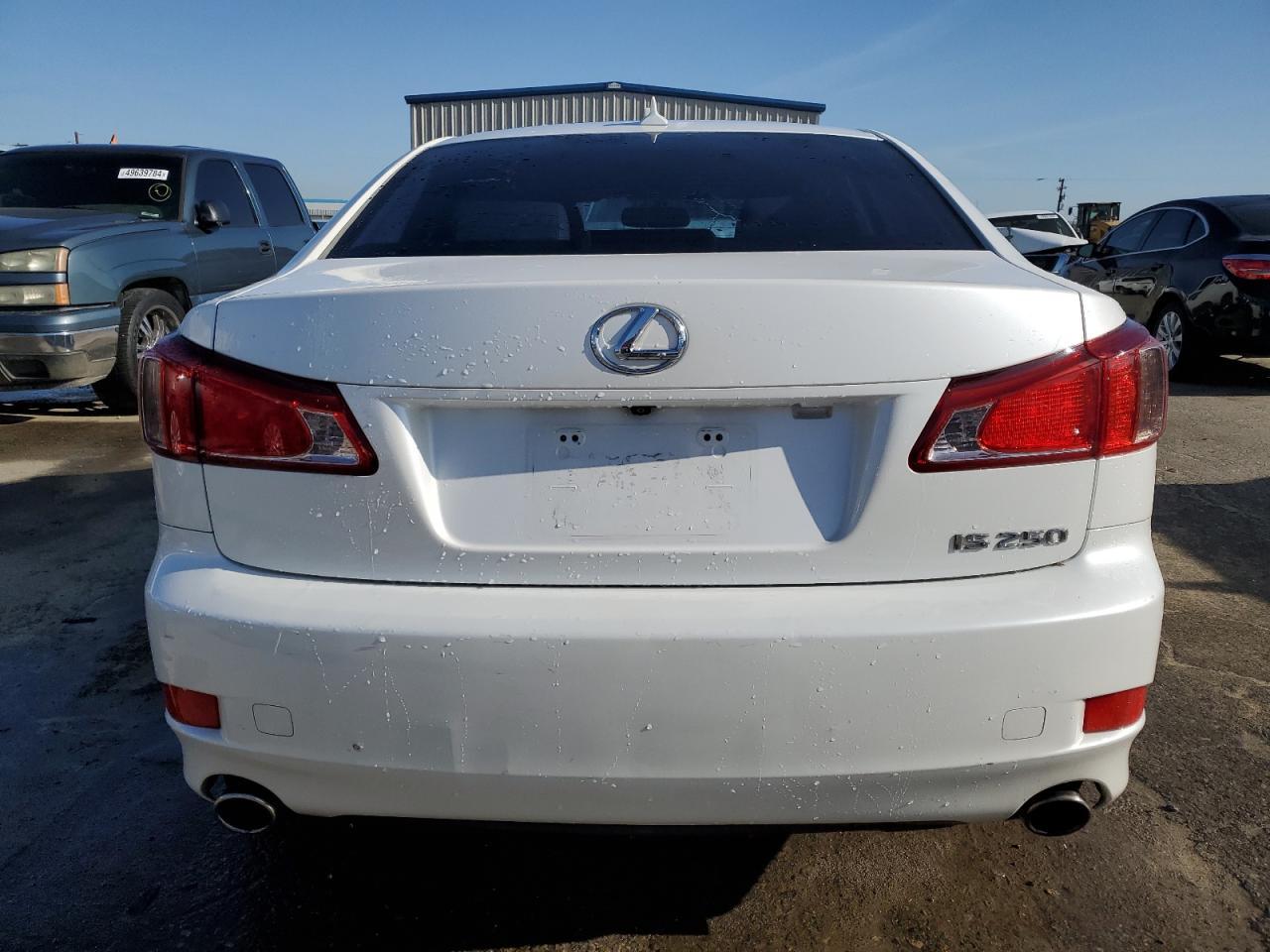 2011 LEXUS IS 250 - Фото 6