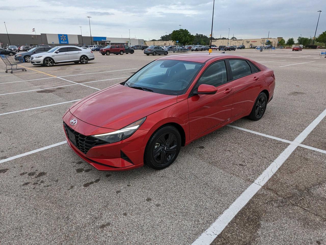 2023 HYUNDAI ELANTRA SE - Image 2