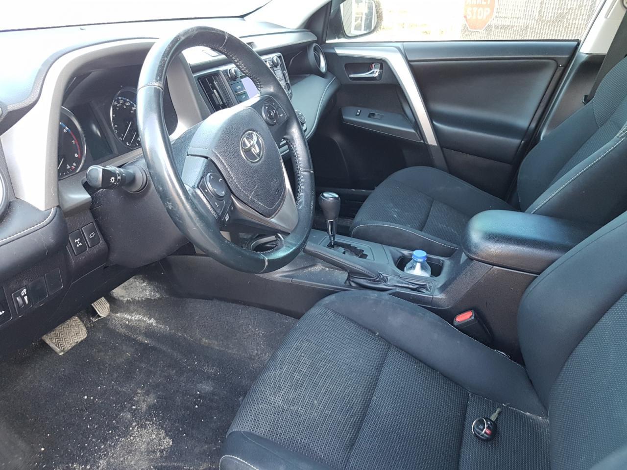 2016 TOYOTA RAV4 XLE - Фото 7