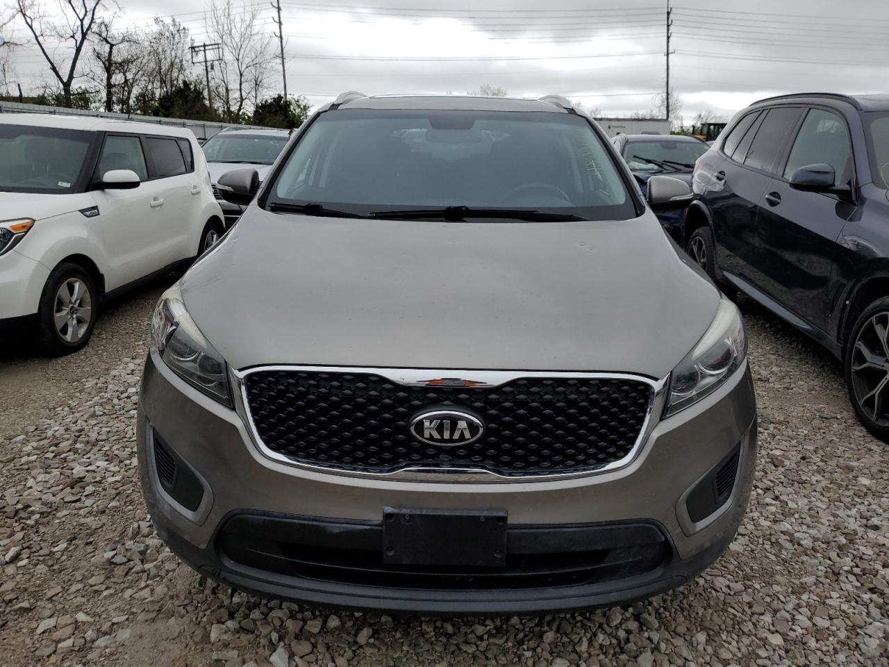 2016 KIA SORENTO LX - Image 5