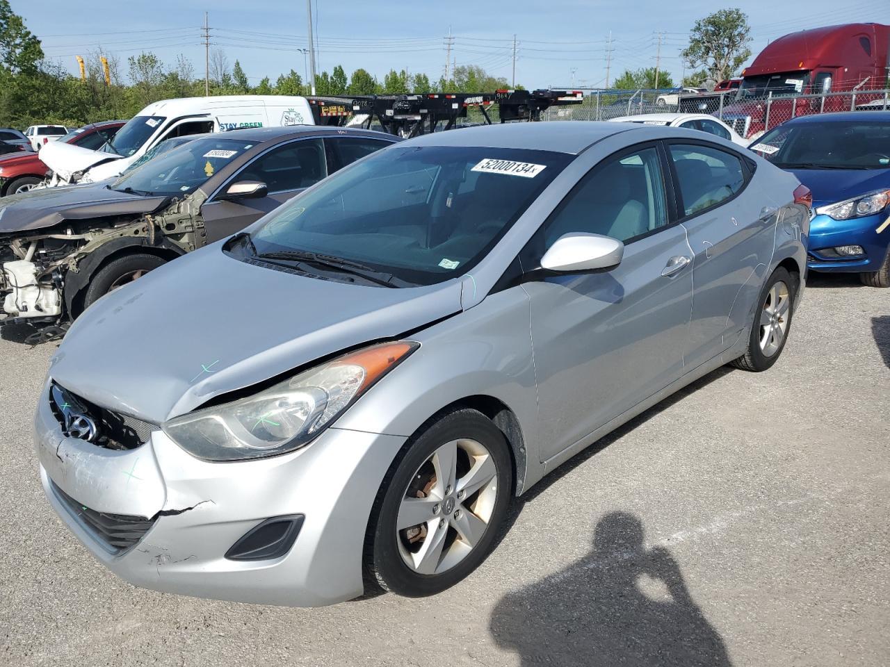 2013 HYUNDAI ELANTRA GL